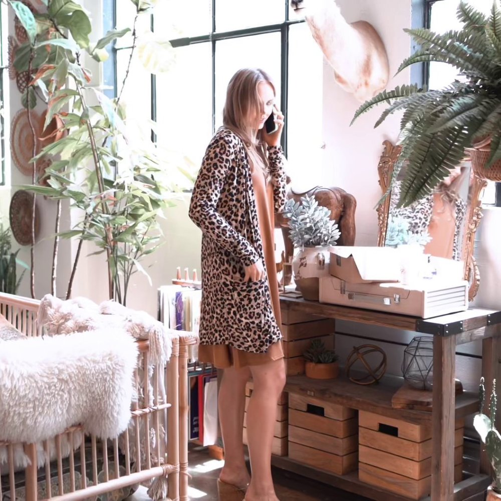 CHIC LEOPARD CARDIGAN WITH POCKET